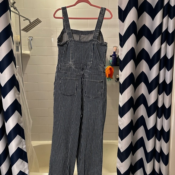 Universal Thread Overalls - Picture 3 of 4